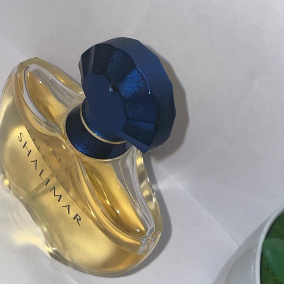 Shalimar Guerlain Paris Eau de Parfum Vintage French Perfume aroma 50ml 1.7 floz - Picture 8 of 11